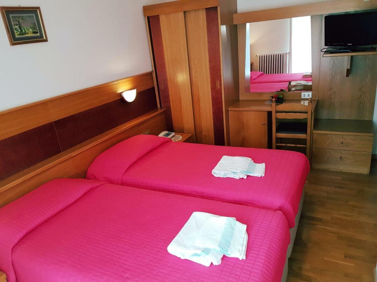 Hotel Miramonti Bedollo Buitenkant foto